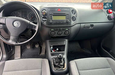 Хэтчбек Volkswagen Golf Plus 2005 в 