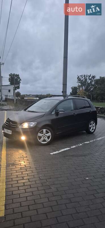 Хэтчбек Volkswagen Golf Plus 2008 в 