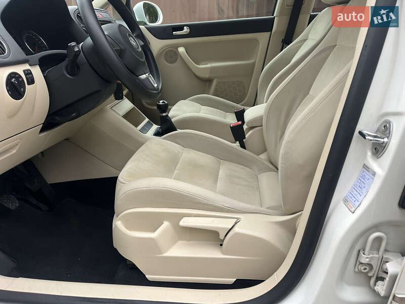 Хетчбек Volkswagen Golf Plus 2010 в Охтирці