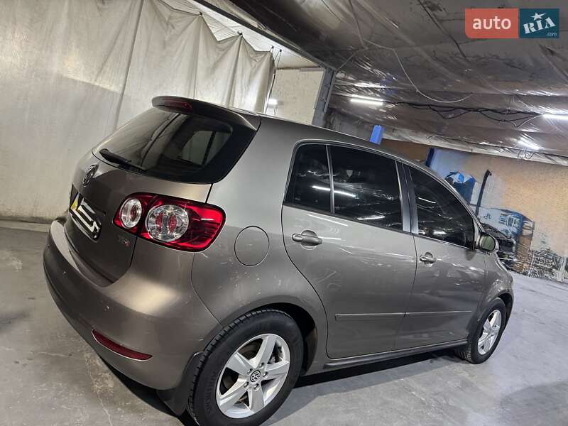 Хетчбек Volkswagen Golf Plus 2010 в Києві
