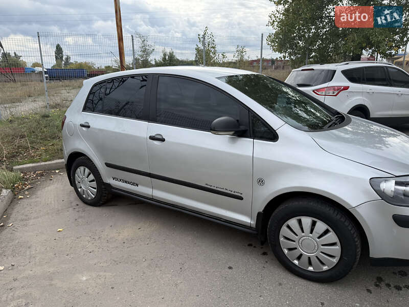 Хэтчбек Volkswagen Golf Plus 2007 в Днепре