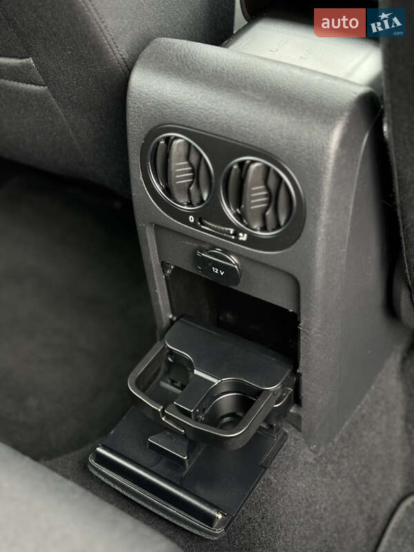 Хэтчбек Volkswagen Golf Plus 2009 в Нововолынске