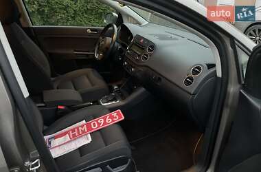 Хэтчбек Volkswagen Golf Plus 2010 в 