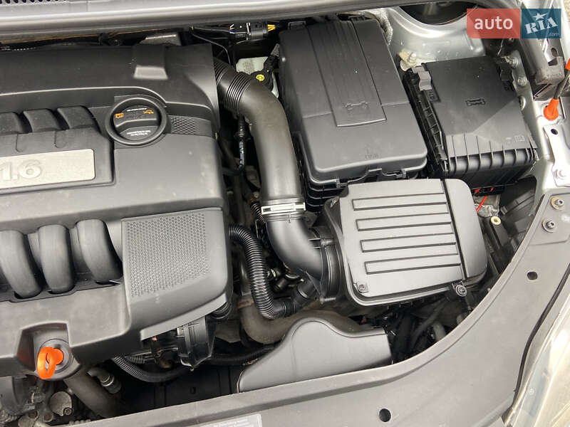 Хэтчбек Volkswagen Golf Plus 2009 в Ровно фото 52 Хэтчбек Volkswagen Golf Plus 2009 в Ровно