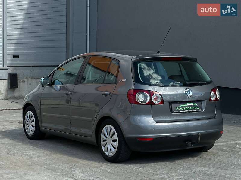 Хэтчбек Volkswagen Golf Plus 2006 в Киеве