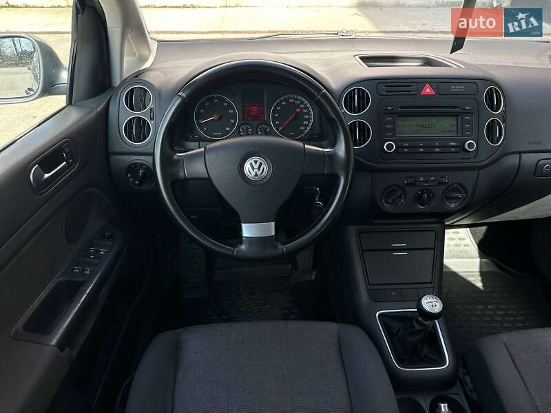 Хэтчбек Volkswagen Golf Plus 2006 в Киеве