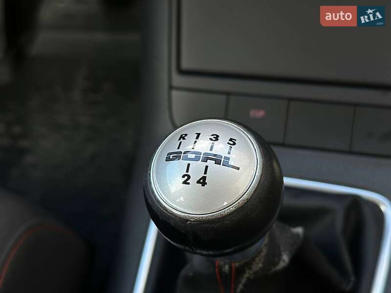 Хэтчбек Volkswagen Golf Plus 2006 в Киеве