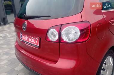 Хэтчбек Volkswagen Golf Plus 2009 в 