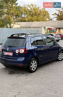 Хэтчбек Volkswagen Golf Plus 2008 в 