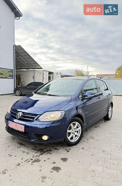 Хэтчбек Volkswagen Golf Plus 2008 в 