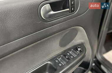 Хэтчбек Volkswagen Golf Plus 2011 в 