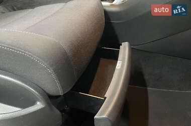 Хэтчбек Volkswagen Golf Plus 2011 в 