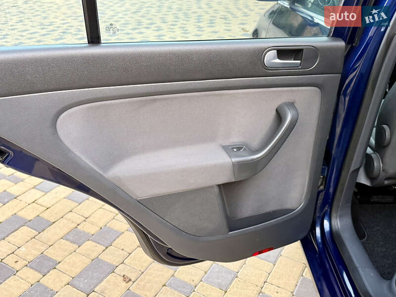 Хэтчбек Volkswagen Golf Plus 2007 в Могилев-Подольске фото 76 Хэтчбек Volkswagen Golf Plus 2007 в Могилев-Подольске