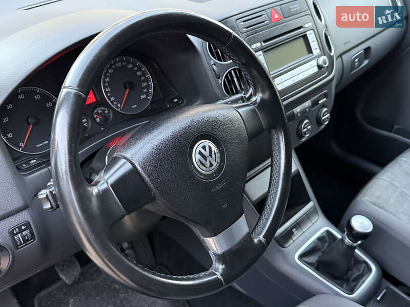 Хэтчбек Volkswagen Golf Plus 2007 в Могилев-Подольске фото 101 Хэтчбек Volkswagen Golf Plus 2007 в Могилев-Подольске