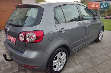 Хэтчбек Volkswagen Golf Plus 2010 в 