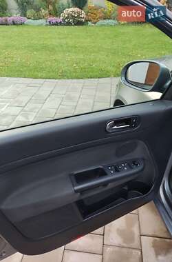 Хэтчбек Volkswagen Golf Plus 2010 в 