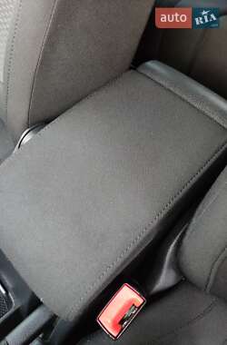 Хэтчбек Volkswagen Golf Plus 2010 в 