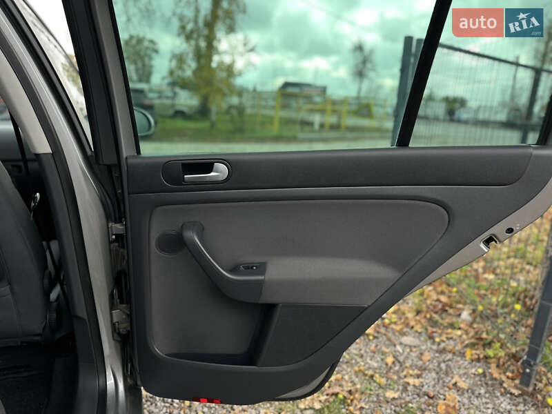 Хэтчбек Volkswagen Golf Plus 2005 в Виннице