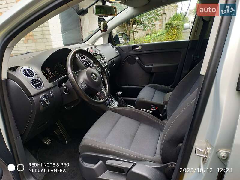 Хэтчбек Volkswagen Golf Plus 2011 в Гайсине