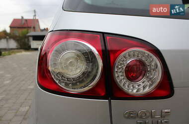 Хетчбек Volkswagen Golf Plus 2008 в  фото 43 Хетчбек Volkswagen Golf Plus 2008 в