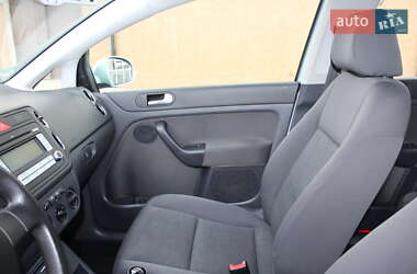 Хетчбек Volkswagen Golf Plus 2008 в  фото 71 Хетчбек Volkswagen Golf Plus 2008 в