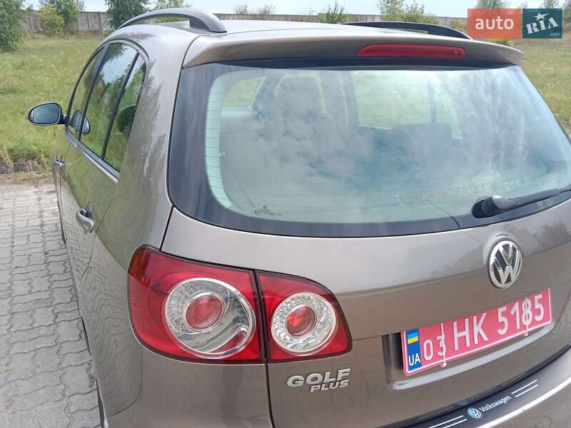 Хэтчбек Volkswagen Golf Plus 2012 в Нововолынске фото 4 Хэтчбек Volkswagen Golf Plus 2012 в Нововолынске