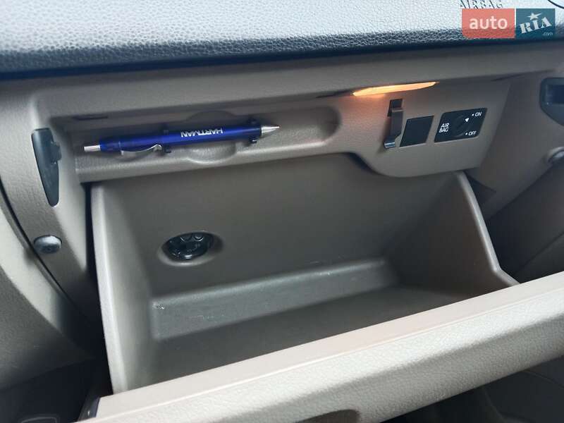 Хэтчбек Volkswagen Golf Plus 2012 в Нововолынске фото 17 Хэтчбек Volkswagen Golf Plus 2012 в Нововолынске