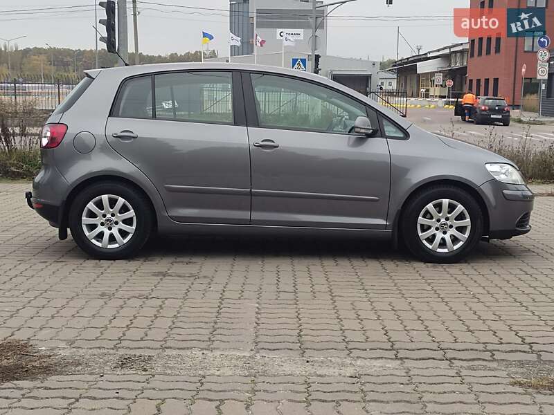 Хэтчбек Volkswagen Golf Plus 2009 в Киеве фото 40 Хэтчбек Volkswagen Golf Plus 2009 в Киеве