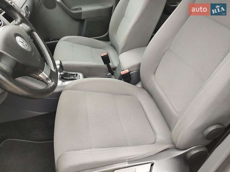 Хэтчбек Volkswagen Golf Plus 2009 в Киеве фото 67 Хэтчбек Volkswagen Golf Plus 2009 в Киеве