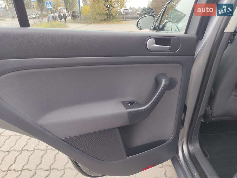 Хэтчбек Volkswagen Golf Plus 2009 в Киеве фото 13 Хэтчбек Volkswagen Golf Plus 2009 в Киеве