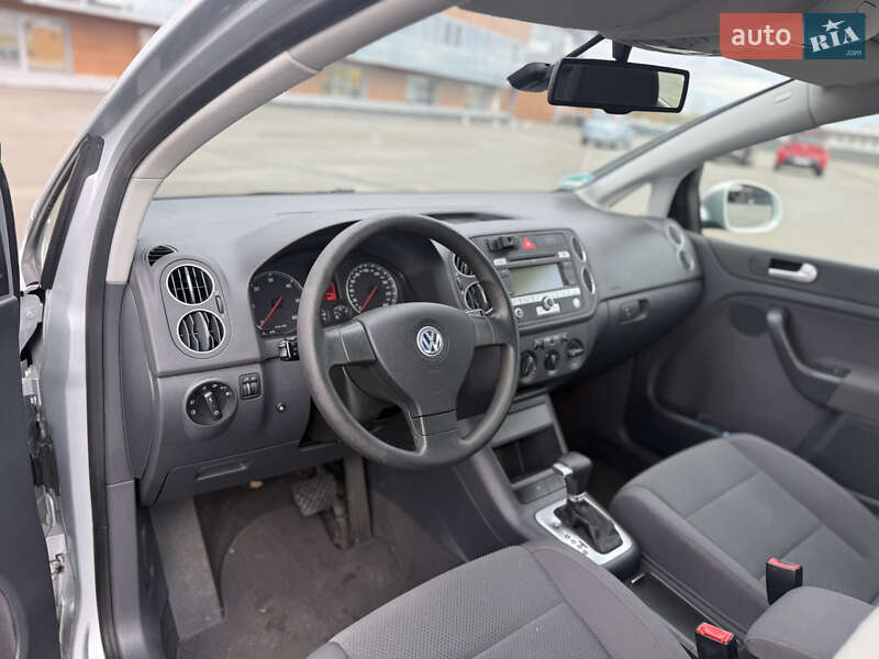 Хэтчбек Volkswagen Golf Plus 2006 в Киеве