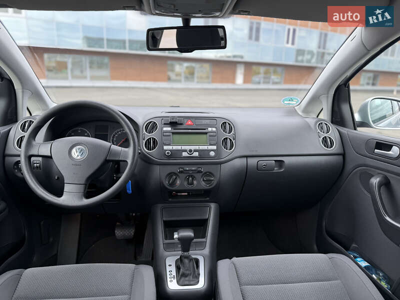 Хэтчбек Volkswagen Golf Plus 2006 в Киеве