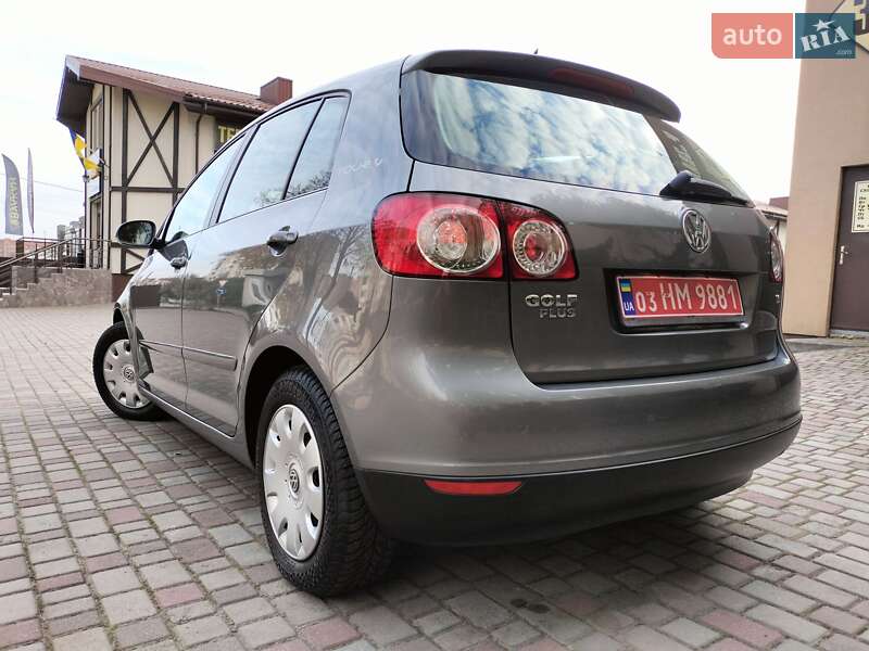 Хэтчбек Volkswagen Golf Plus 2007 в Ровно