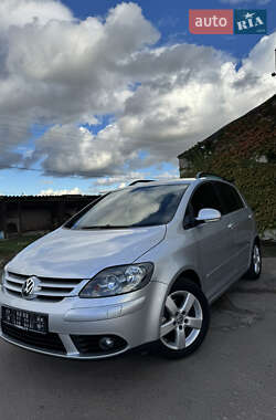 Хетчбек Volkswagen Golf Plus 2008 в Нововолинську