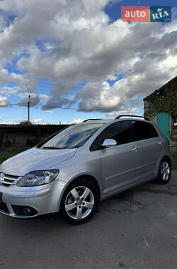 Хэтчбек Volkswagen Golf Plus 2008 в 