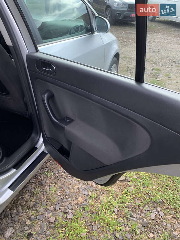 Хэтчбек Volkswagen Golf Plus 2010 в Луцке