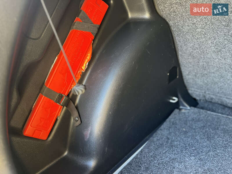 Хетчбек Volkswagen Golf Plus 2011 в Луцьку фото 36 Хетчбек Volkswagen Golf Plus 2011 в Луцьку