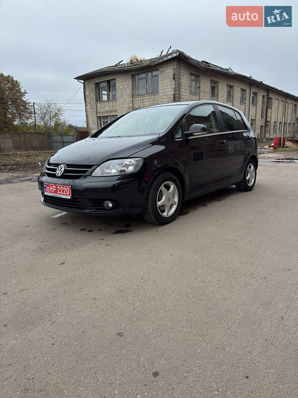 Хэтчбек Volkswagen Golf Plus 2007 в Ахтырке