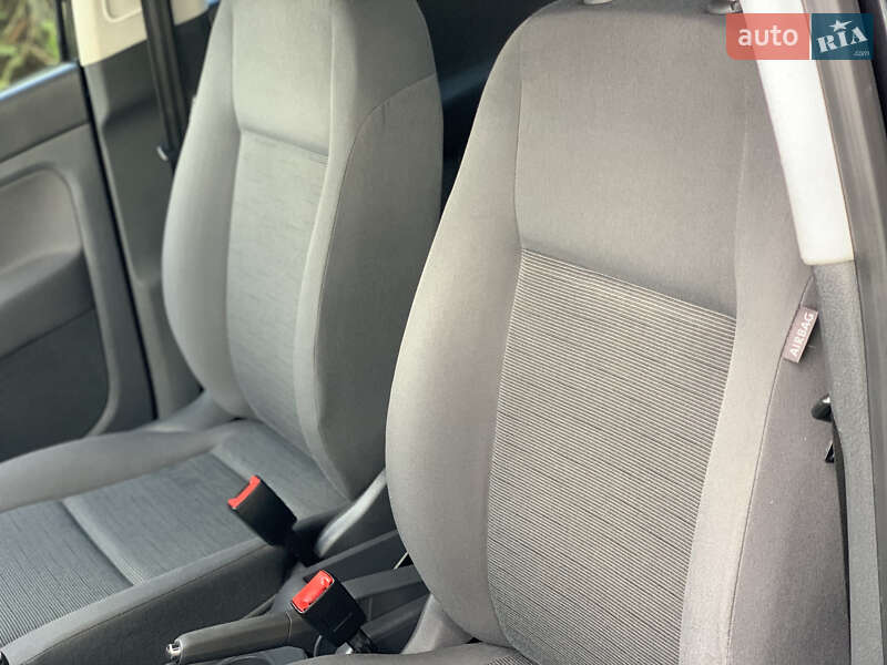 Хетчбек Volkswagen Golf Plus 2005 в Старокостянтинові