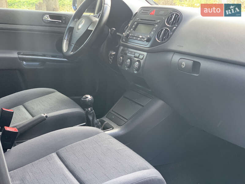 Хетчбек Volkswagen Golf Plus 2005 в Старокостянтинові