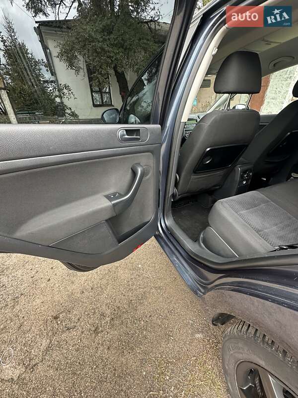 Хетчбек Volkswagen Golf Plus 2010 в Новоукраїнці