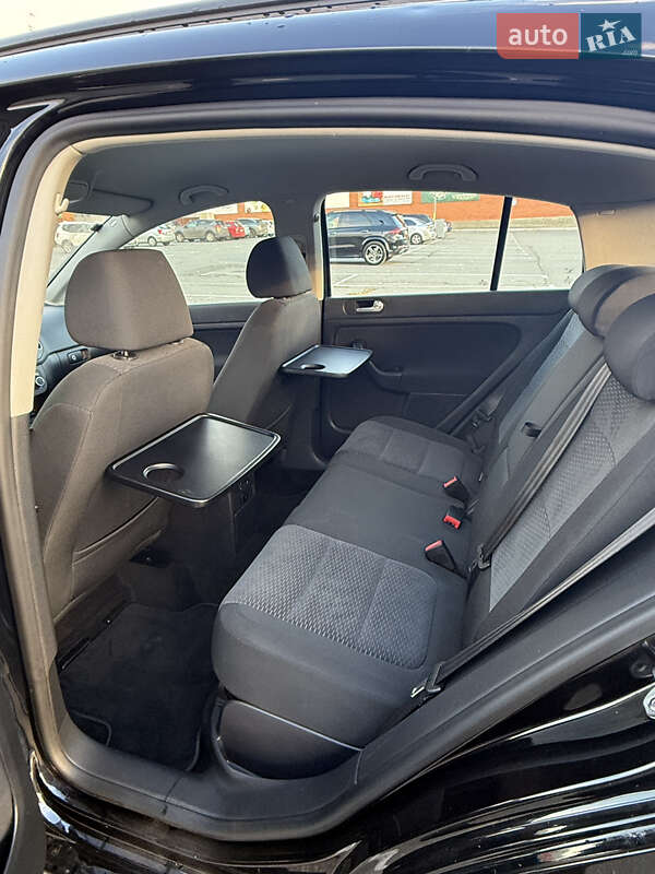 Хэтчбек Volkswagen Golf Plus 2009 в Броварах