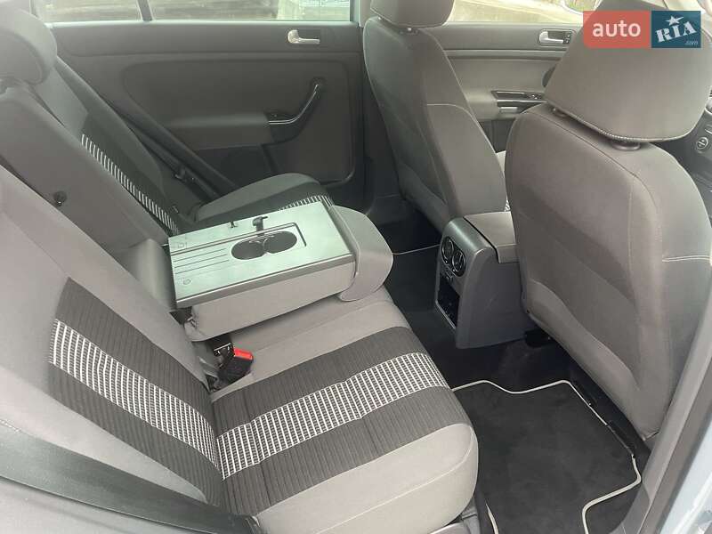 Хэтчбек Volkswagen Golf Plus 2007 в Кременце