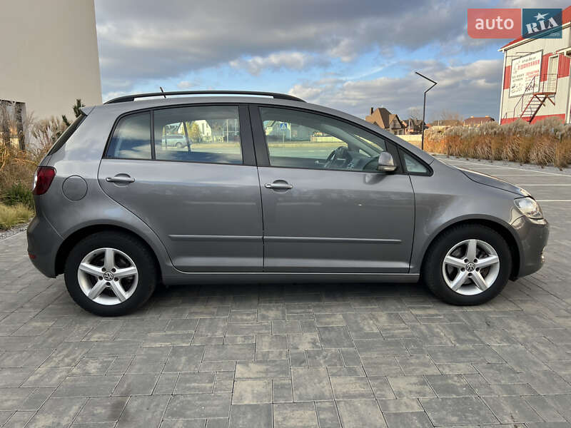Хэтчбек Volkswagen Golf Plus 2009 в Луцке