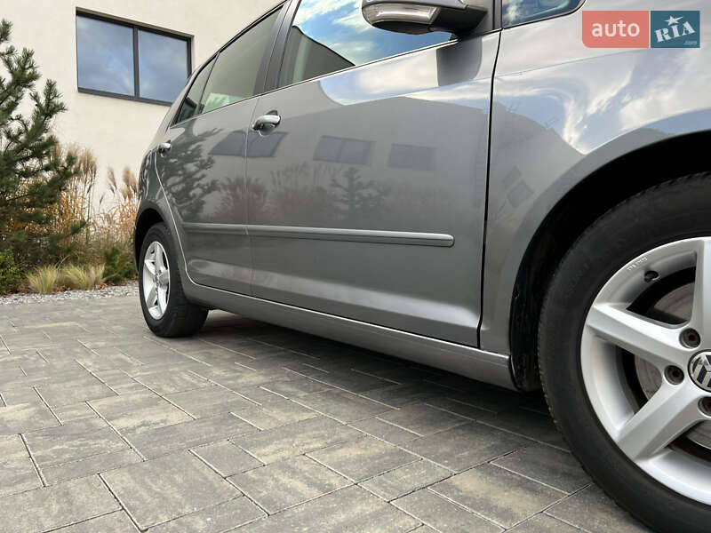 Хэтчбек Volkswagen Golf Plus 2009 в Луцке