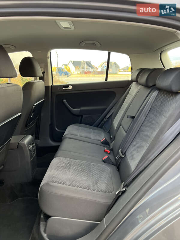 Хэтчбек Volkswagen Golf Plus 2009 в Луцке