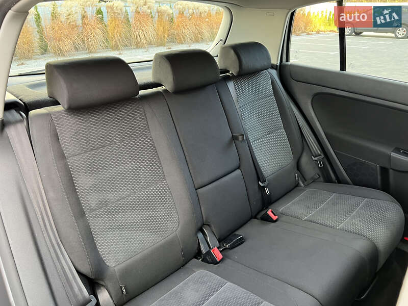 Хэтчбек Volkswagen Golf Plus 2009 в Луцке