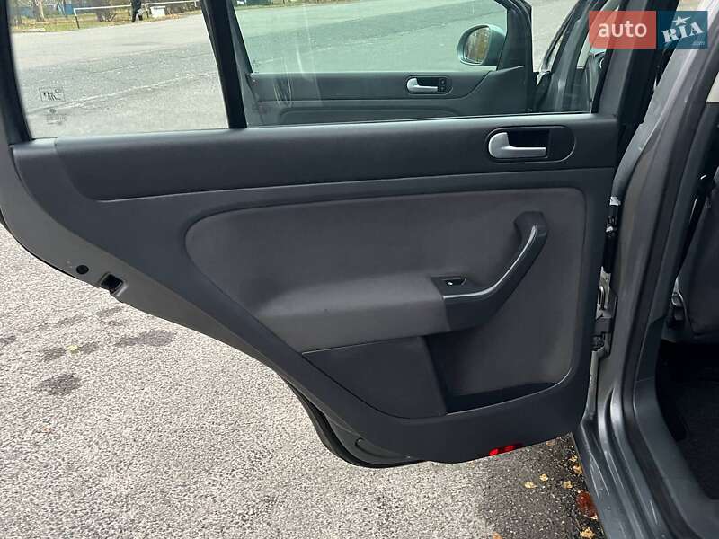 Хетчбек Volkswagen Golf Plus 2008 в Лубнах