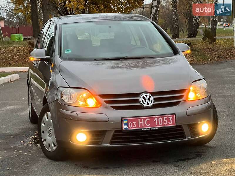 Хетчбек Volkswagen Golf Plus 2008 в Лубнах