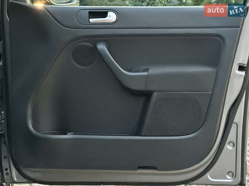 Хэтчбек Volkswagen Golf Plus 2011 в Стрые